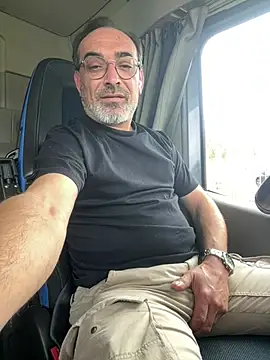 Snapshot of dzhakar chatting on 04-25-26, 07:22 dzhakar online show from 04-25-26, 07:22