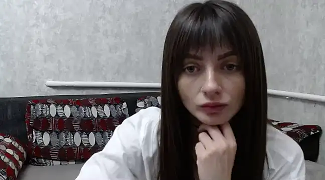 Snapshot of LikaLuis chatting on 02-21-25, 04:05 LikaLuis online show from 02-21-25, 04:05
