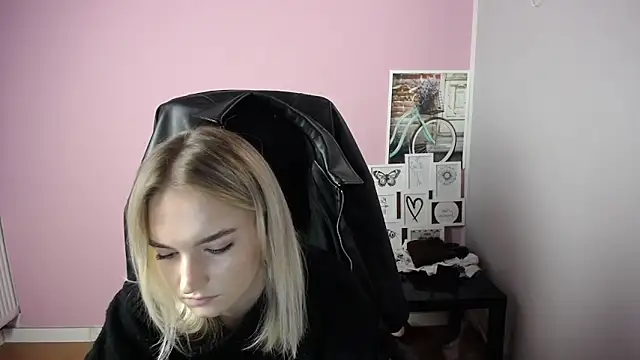 viktoria lovely online show from 10-15-25, 08:55