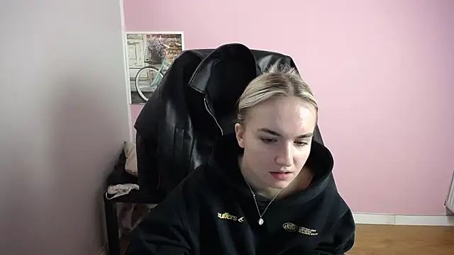 viktoria lovely online show from 03-06-26, 09:15