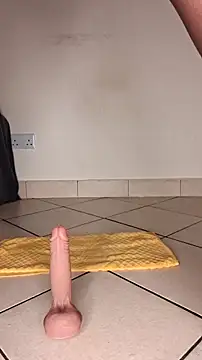 Snapshot of Perqueen chatting on 12-02-25, 12:18 Perqueen online show from 12-02-25, 12:18