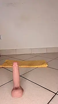 Snapshot of Perqueen chatting on 11-23-25, 11:42 Perqueen online show from 11-23-25, 11:42