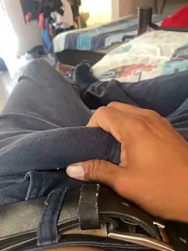 negro15cm17 online show from 02-02-25, 10:49