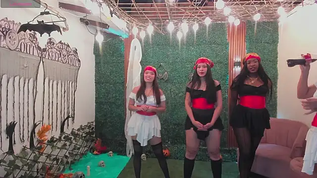 aidaadams online show from 10-31-25, 04:20