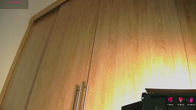 aidaadams online show from 10-18-25, 11:12