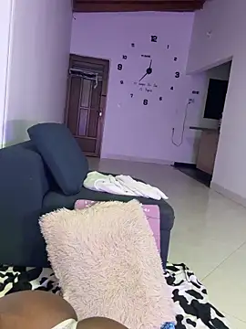 NicholScully online show from 03-25-26, 01:06