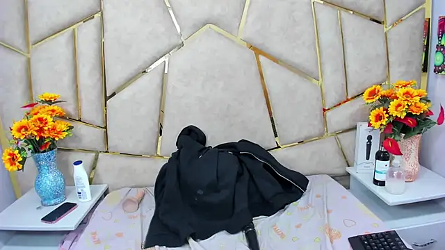 Kloe Candy1 online show from 10-04-25, 05:09