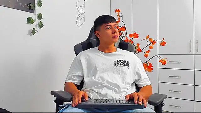 Bray Kevin online show from 01-10-26, 04:13