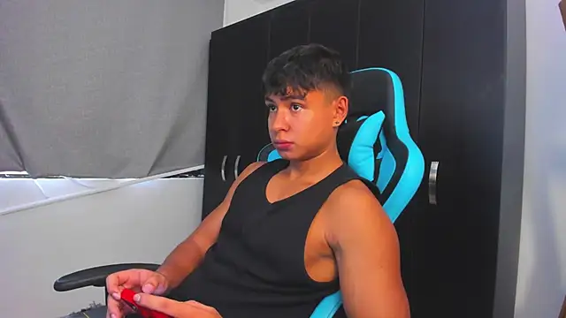 Bray Kevin online show from 11-21-25, 03:00