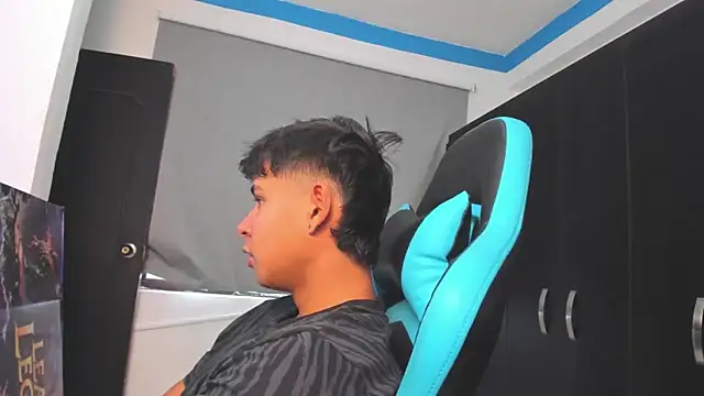 Bray Kevin online show from 10-31-25, 05:20