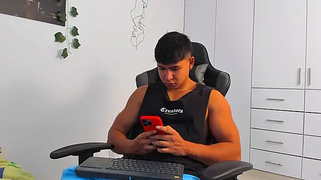 Bray Kevin online show from 12-17-25, 08:36