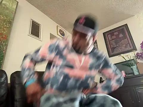 Snapshot of MrDickUdown24_7 chatting on 03-15-25, 08:21 MrDickUdown24 7 online show from 03-15-25, 08:21