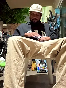 Snapshot of MrDickUdown24_7 chatting on 11-05-25, 08:28 MrDickUdown24 7 online show from 11-05-25, 08:28