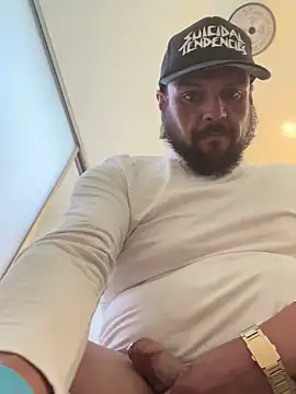 Snapshot of MrDickUdown24_7 chatting on 12-23-24, 06:58 MrDickUdown24 7 online show from 12-23-24, 06:58