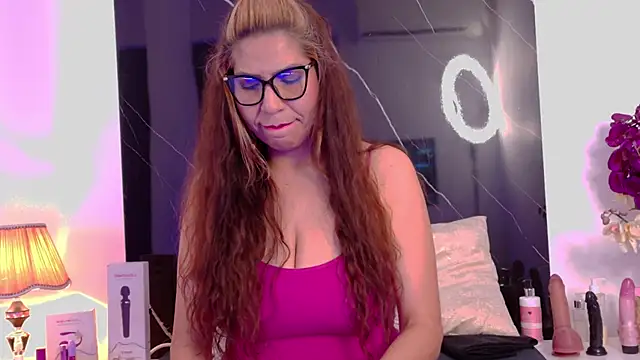 Snapshot of BellaaStarlix chatting on 02-18-26, 07:54 BellaaStarlix online show from 02-18-26, 07:54