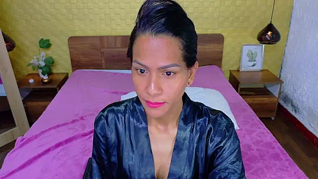 Snapshot of Mrs_booty chatting on 02-01-25, 03:50 Mrs booty online show from 02-01-25, 03:50