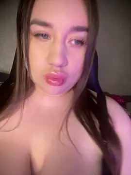 Snapshot of GabiBoobs chatting on 03-01-26, 07:03 GabiBoobs online show from 03-01-26, 07:03