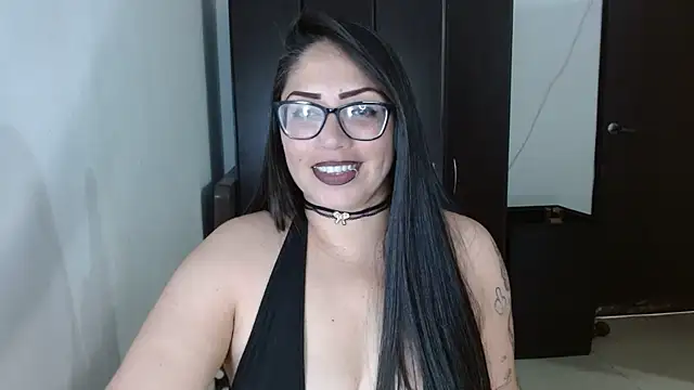 Snapshot of natashasmithe chatting on 05-05-26, 08:01 natashasmithe online show from 05-05-26, 08:01