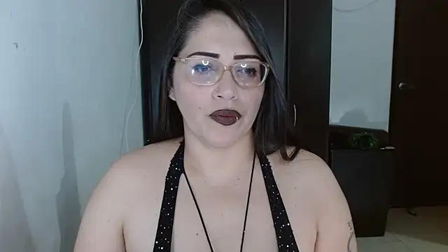 natashasmithe online show from 11-23-25, 01:59