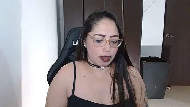 natashasmithe online show from 09-28-25, 07:54