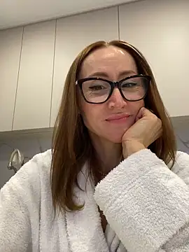 LauraDavis online show from 02-22-26, 02:41