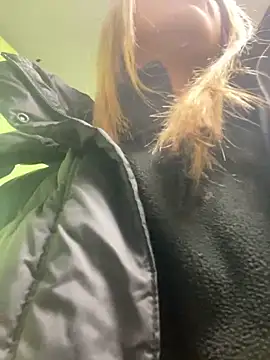 StasyWood online show from 03-10-25, 01:12