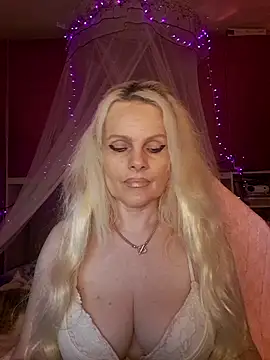 Angeldevilus online show from 06-21-26, 12:16