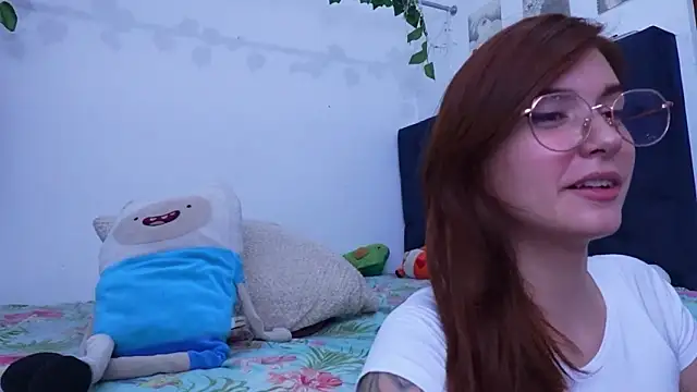 Snapshot of AliciaBasch chatting on 03-12-26, 02:17 AliciaBasch online show from 03-12-26, 02:17