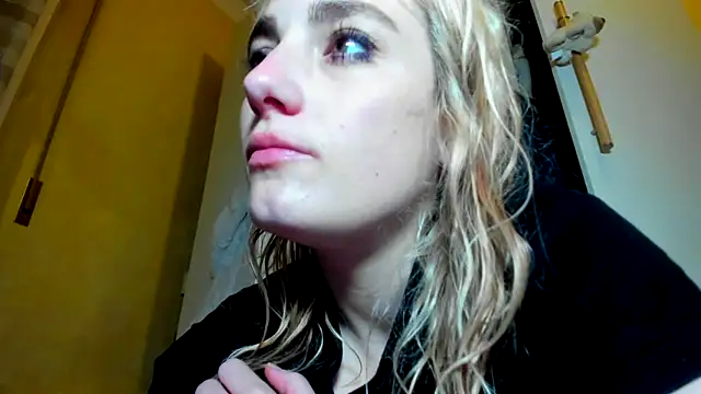 Monicbabe online show from 09-26-25, 08:05