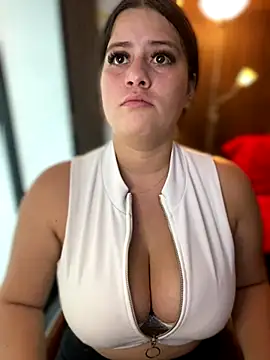 Natalia Cleark09 online show from 12-16-25, 05:50