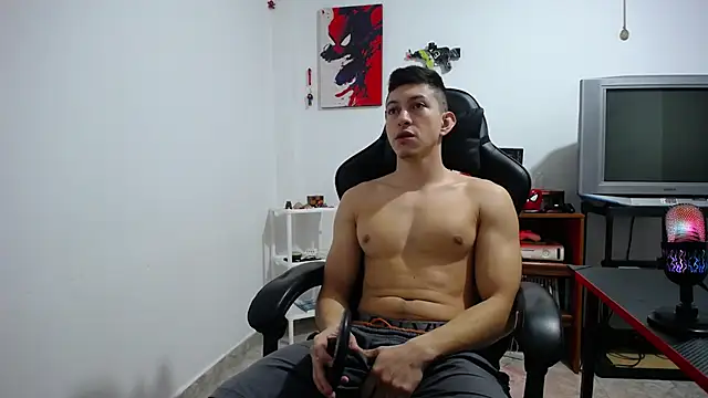 Snapshot of Iam_yourbabyprincess_XD chatting on 10-31-25, 11:11 Iam yourbabyprincess XD online show from 10-31-25, 11:11