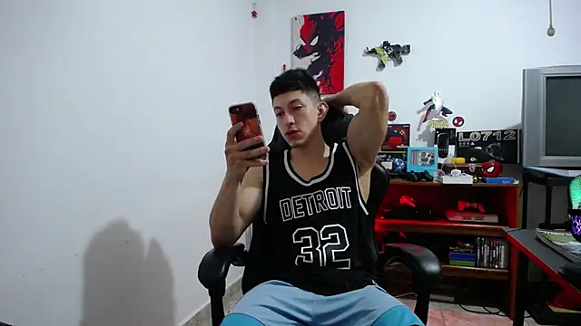 Snapshot of Iam_yourbabyprincess_XD chatting on 02-04-26, 05:13 Iam yourbabyprincess XD online show from 02-04-26, 05:13