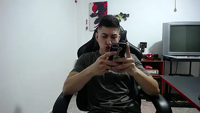 Snapshot of Iam_yourbabyprincess_XD chatting on 10-27-25, 12:55 Iam yourbabyprincess XD online show from 10-27-25, 12:55