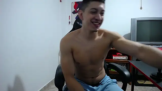 Snapshot of Iam_yourbabyprincess_XD chatting on 11-03-25, 06:18 Iam yourbabyprincess XD online show from 11-03-25, 06:18