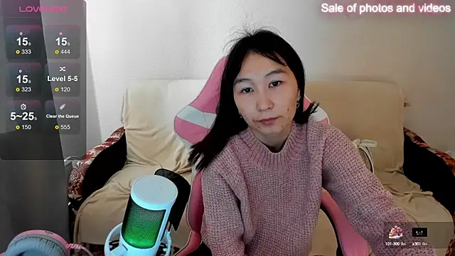 SaraXray online show from 10-02-25, 03:21