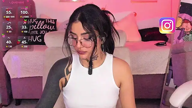 Hinataw33d01 online show from 11-26-25, 01:38