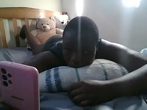 Snapshot of Horny_wifey254 chatting on 05-02-26, 02:00 Horny wifey254 online show from 05-02-26, 02:00