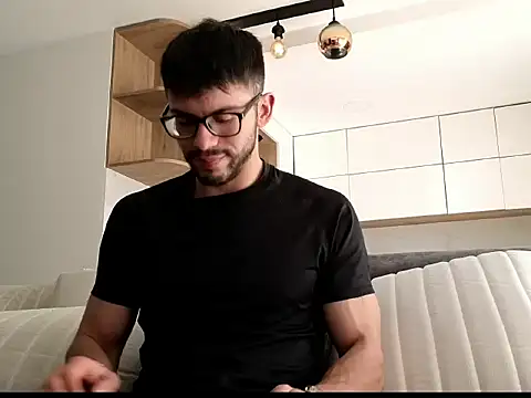 Phantom Bigger1 online show from 12-18-25, 02:32