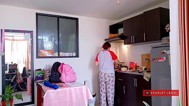 Snapshot of Scarletleon77 chatting on 08-07-26, 03:18 Scarletleon77 online show from 08-07-26, 03:18