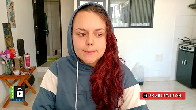 Snapshot of Scarletleon77 chatting on 04-22-26, 04:03 Scarletleon77 online show from 04-22-26, 04:03