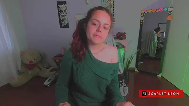 Snapshot of Scarletleon77 chatting on 03-07-25, 10:10 Scarletleon77 online show from 03-07-25, 10:10