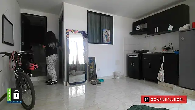 Snapshot of Scarletleon77 chatting on 09-25-25, 03:40 Scarletleon77 online show from 09-25-25, 03:40