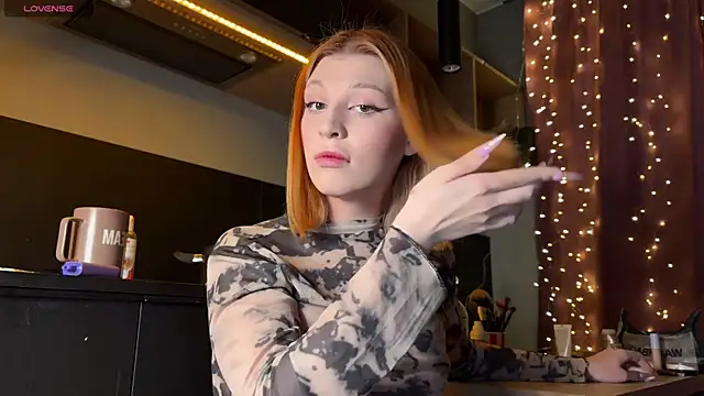 Snapshot of ilona_wine chatting on 07-13-26, 11:48 ilona wine online show from 07-13-26, 11:48