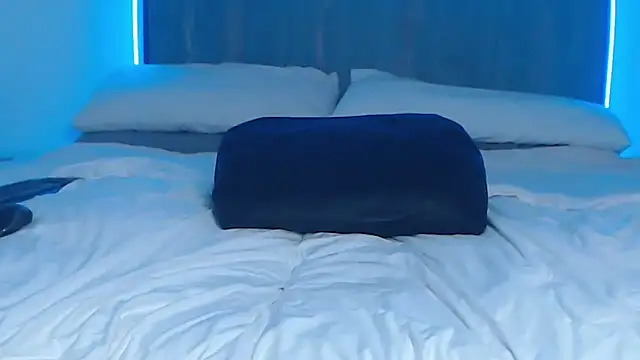 UK Tall Barbie Slut online show from 10-24-25, 06:45