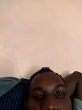 Snapshot of Sexy-prince chatting on 01-02-25, 09:33 Sexy-prince online show from 01-02-25, 09:33