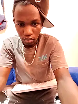 Snapshot of Sexy-prince chatting on 03-09-25, 12:09 Sexy-prince online show from 03-09-25, 12:09