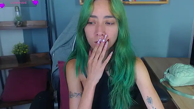 Erika Stevens online show from 09-14-25, 04:40