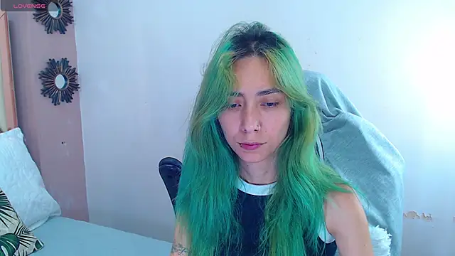 Erika Stevens online show from 10-03-25, 08:32