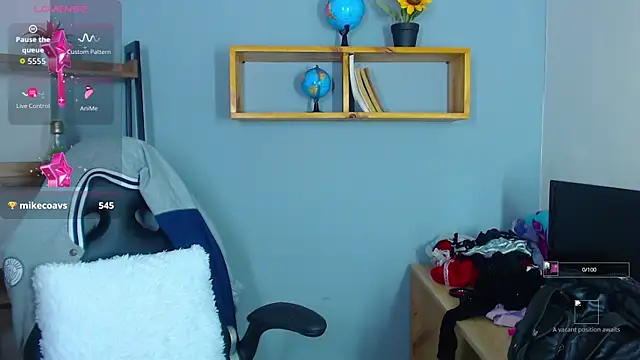 Erika Stevens online show from 10-05-25, 04:42