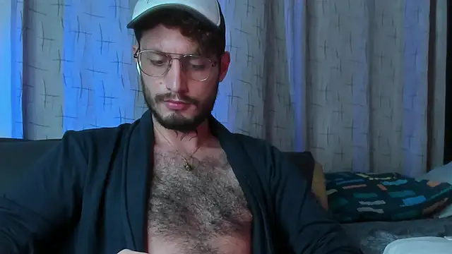 Snapshot of axel_giracr chatting on 03-20-25, 12:51 axel giracr online show from 03-20-25, 12:51